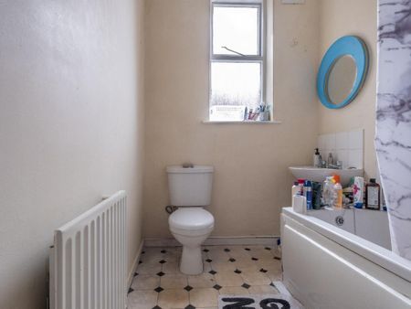 7 bedroom terraced house to rent - Photo 3