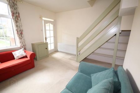 26 Ravenhill Gardens, Belfast, BT6 8GP - Photo 3