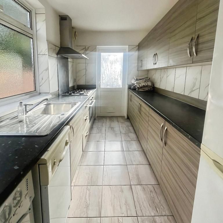 3 bedroom house to rent - Photo 1