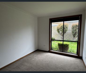 Low-Maintenance Living in a Convenient Location - Photo 6