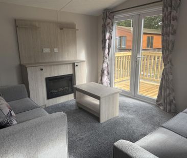 The Sycamores Holiday Park, Feoffee Common Lane - Photo 1