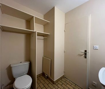 Location Appartement 1 pièce 32m² - Photo 6