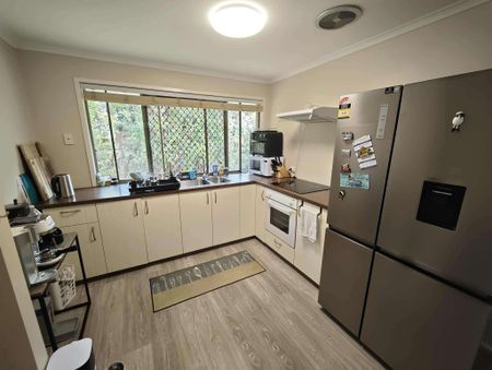 Regents Park - Photo 2