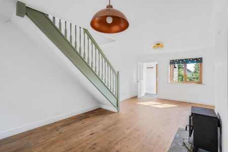 2 bedroom semi-detached house to rent - Photo 2