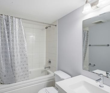 For Lease - 157 WILLIAM DUNCAN Road Unit# 6, Toronto, Ontario - Photo 4
