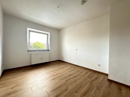 KREFELD-BOCKUM: VOLLSTÄNDIG RENOVIERTE 2-ZIMMER WOHNUNG ANZUBIETEN! - Photo 5