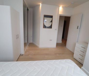 3 bedroom flat to rent - Photo 1