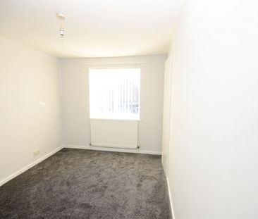 2 bed end of terrace house to rent in Defoe Avenue, South Shields, ... - Photo 4