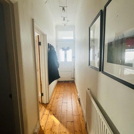 Room in a Shared House, Eynham Road, W12 - Photo 4