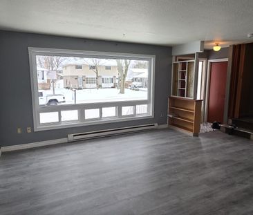 For Lease - 6753 Wilinger Street, Niagara Falls, Ontario - Photo 4