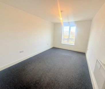 Newton Road, Yeovil, Somerset - Photo 3