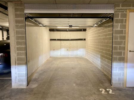 Twee slaapkamer appt aan het water gelegen met 2 terrassen en garagebox. - Photo 4