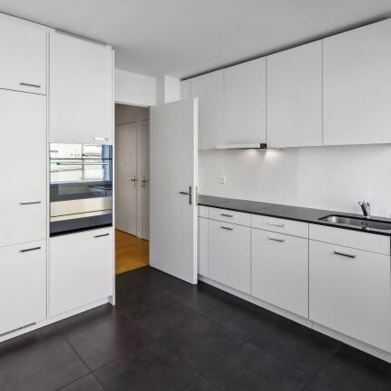 Appartement ensoleillé et moderne à Seefeld - Photo 1