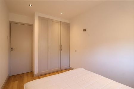 Brooklawn Wood, Stradbrook Road, Blackrock, Dublin - Photo 4