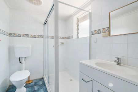 Superb Location & Space! - Photo 4