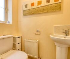 2 BEDROOM House - Mid Town House - Photo 1