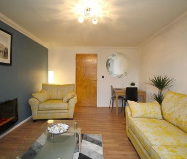 1 bedroom penthouse to rent - Photo 4