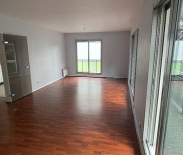 Location Appartement 4 pièces 79m² CHAMALIERES 63400 - Photo 4
