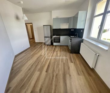 Pronájem bytu 2+kk 43 m² - Fotografie 3