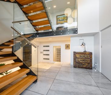 Architectural Masterpiece with Panoramic City & Harbour Views - Photo 6