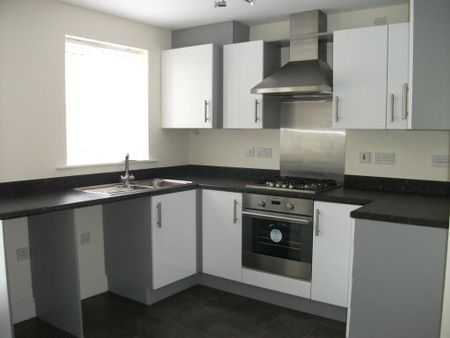 3 bedroom end of terrace house to rent - Photo 4