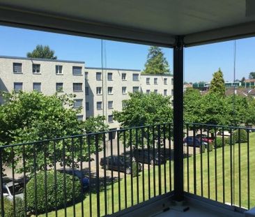 Geniessen Sie die Ruhe auf Ihrem verglasten Balkon! - Photo 3