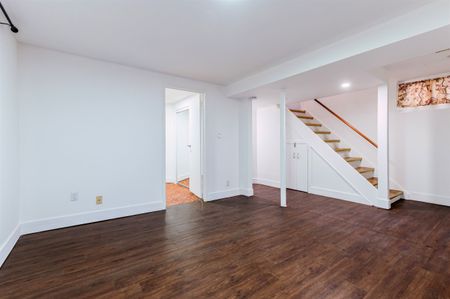 For Lease - 20 Castleton Avenue, Toronto, Ontario - Photo 4