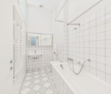 Furnished 5.5-Room Historic Apartment in Basel (Temporary until Jul... - Foto 5