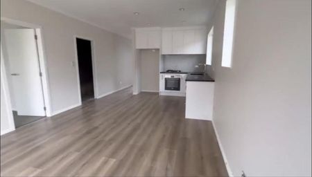 Lovely two bedroom unit in Rototuna - Photo 4