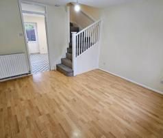 2 Bedroom Terrace House For Rent - Photo 2