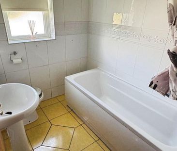 Amanda House, 43 Castle Lane, Lurgan, Craigavon, BT67 9BD - Photo 5