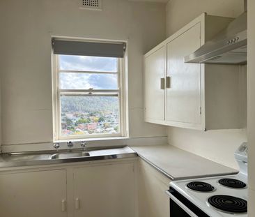 Sun Filled, Top Level Apartment - Photo 5