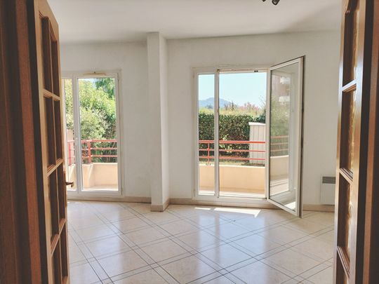 Location appartement 4 pièces, 78.03m², Carqueiranne - Photo 1