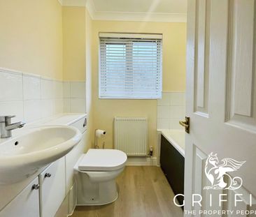 Poplar Close, South Ockendon, RM15 - Photo 5