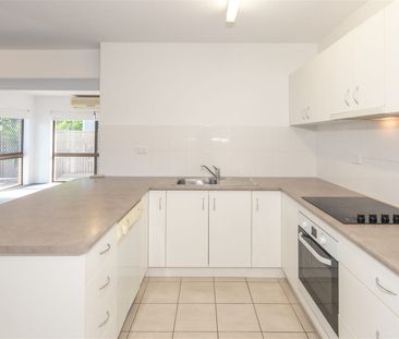 Renovated Open Plan Living In Central Greenslopes - Photo 6