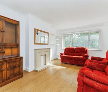 3 bedroom maisonette to rent Epsom Road, Sutton, SM3 - Photo 2