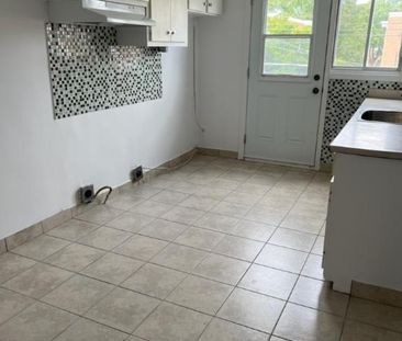 5 1/2 - Montréal (Saint-Laurent) - 1 600 $/mois - Photo 1