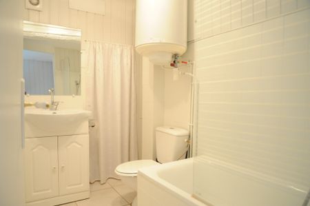 Location Appartement 2 pièces 38m² NARBONNE 11100 - Photo 5