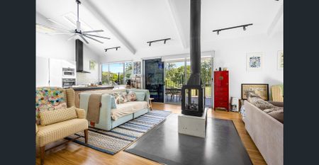 Serenity now - Simple Living in Cooran - Photo 2