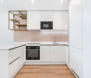 Discover modern waterside living in this one-bedroom apartment loca... - Photo 4