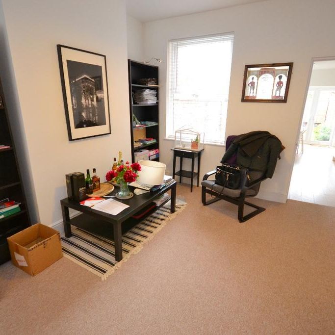 3 bedroom terraced house to rent - Photo 1