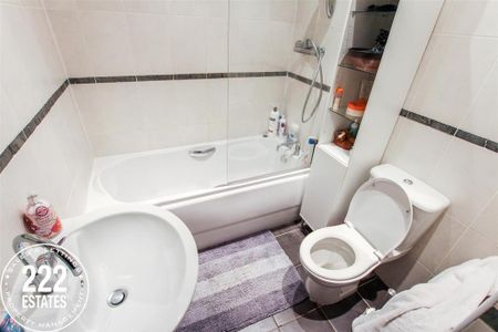 2 bedroom semi-detached house to rent - Photo 2