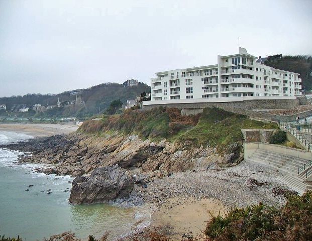 The Osborne, Langland, Swansea, SA3 - Photo 1