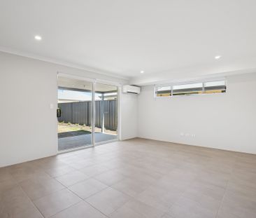 22 Goldrush Way, BALDIVIS WA 6171 - Photo 1