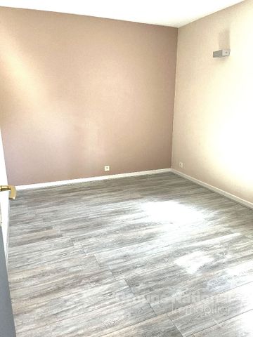 Appartement Duplex T3, 2 chambres avec garage et parking, - Photo 2