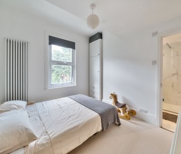 3 bedroom semi-detached house to rent - Photo 2