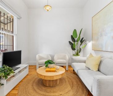 Charming Inner-City Retreat - Photo 2