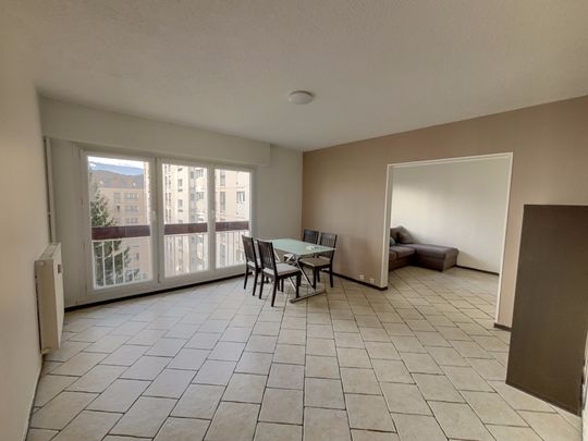 Location Appartement 5 pièces 90m² LE PONT DE CLAIX 38800 - Photo 1