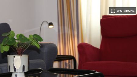 valencia, Valencian Community 46021 - Photo 3