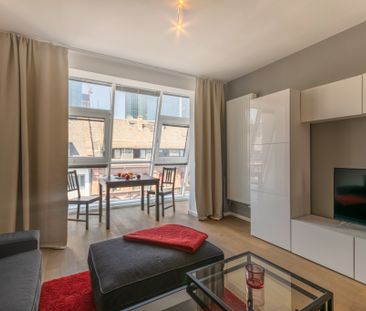 City-Residence: Moderne 2 Zimmer-Wohnung nahe Oper, Bankenviertel u... - Photo 2